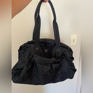 Lululemon black travel tote